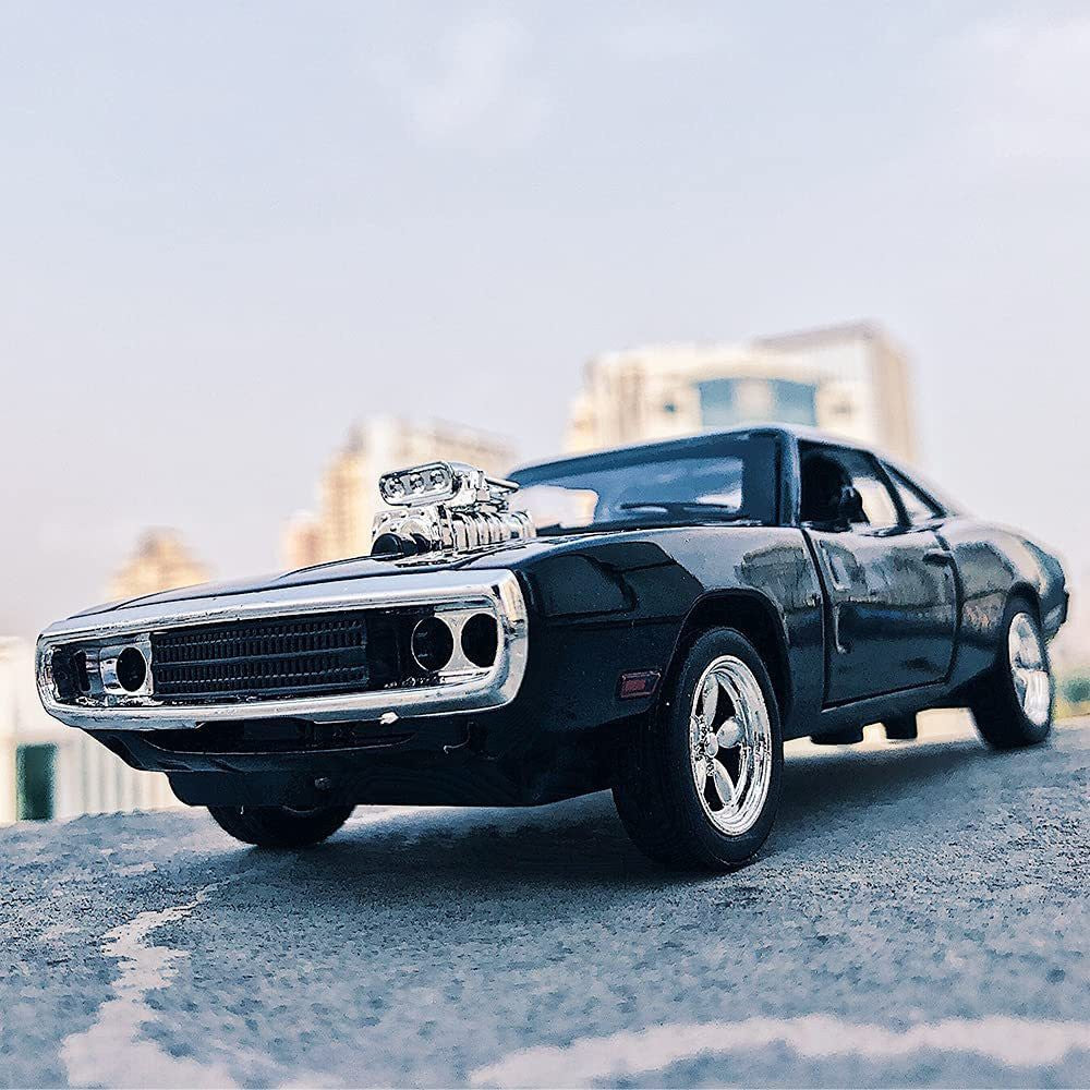 Fast And Furious Ff8 - Diecast Metal Car - Scale 1:24/1:32